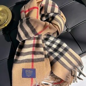 Classic Check Scarf in Tan and Black